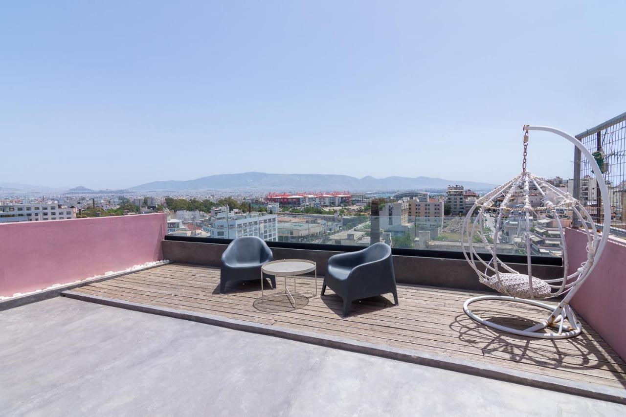 Apartment With Terrace In ピレウス エクステリア 写真